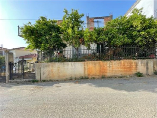 Οικόπεδο με κτίσμα  σε πλειστηριασμό Δήμος Πύλου - Νέστορος