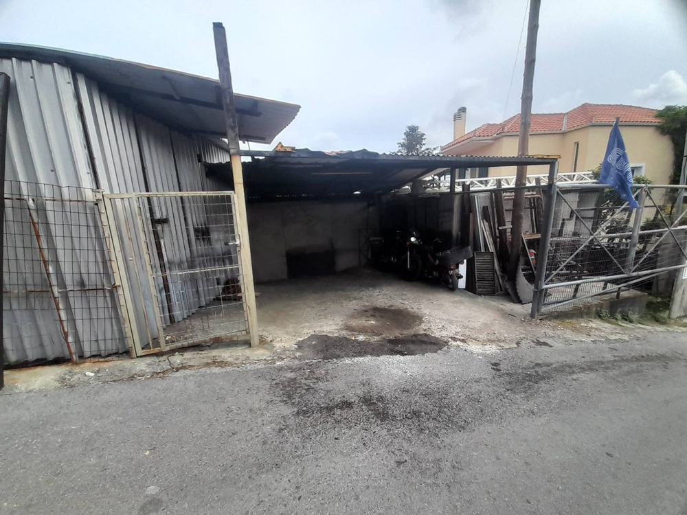 Οικόπεδο με κτίσμα 390.16 sq.m. σε πλειστηριασμό Municipality of Kymi - Aliveri