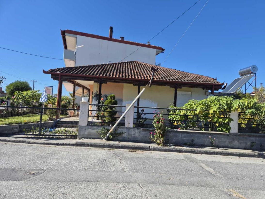 Οικόπεδο με κτίσμα 495.47 sq.m. σε πλειστηριασμό Municipality of Katerini