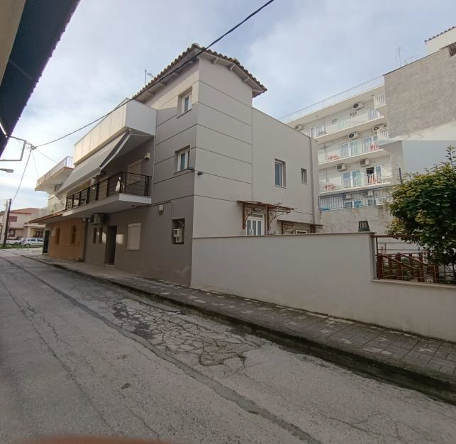 Οικόπεδο με κτίσμα 67.80 τ.μ. σε πλειστηριασμό Δήμος Σικυωνίων