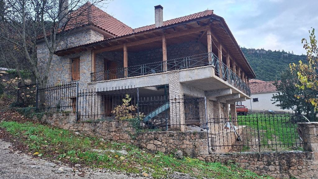 Οικόπεδο με κτίσμα 114 τ.μ. σε πλειστηριασμό Δήμος Ξυλοκάστρου - Ευρωστίνης