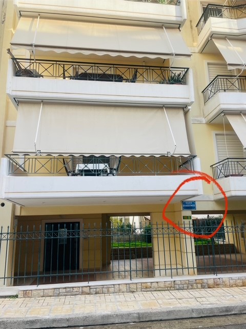 photo1
