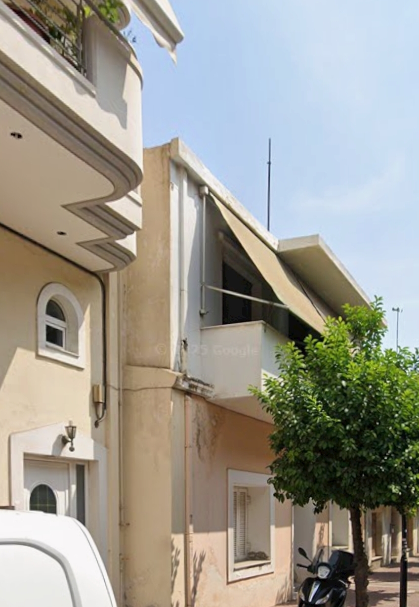 photo1