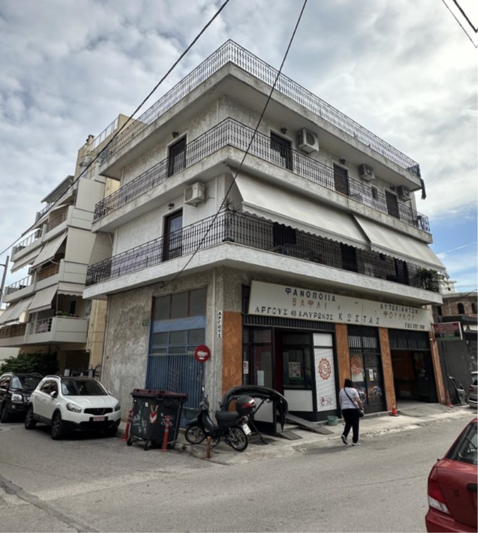 photo1
