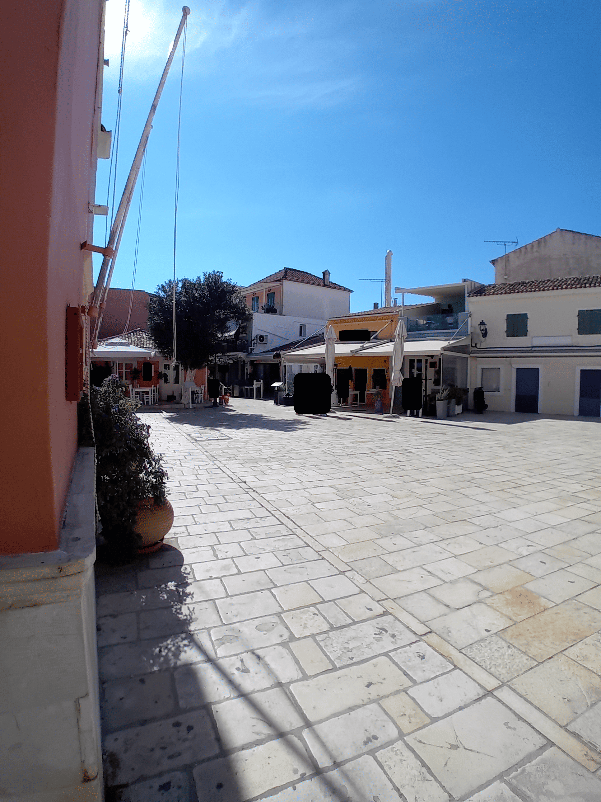 photo1