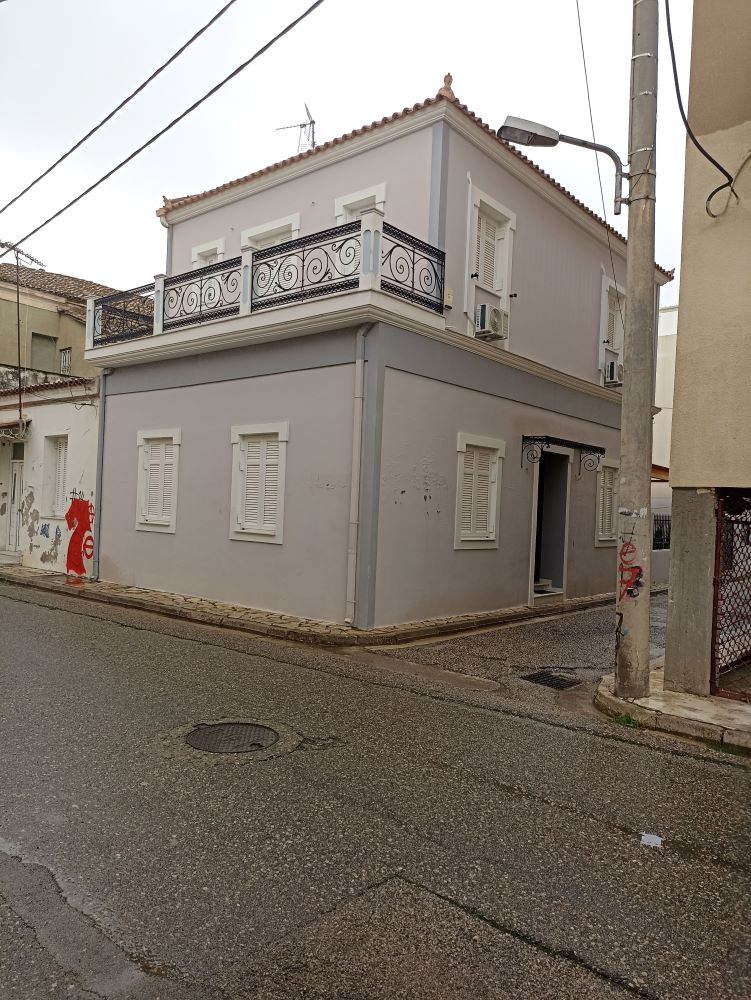 photo1