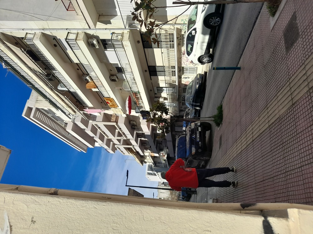 photo1