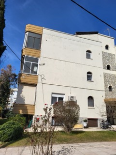 photo1