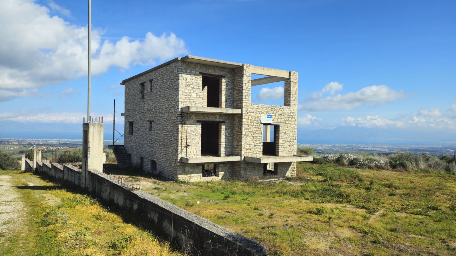 Οικόπεδο με κτίσμα 1289.57 τ.μ. σε πλειστηριασμό Δήμος Βέλου - Βόχας