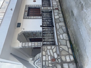 photo1