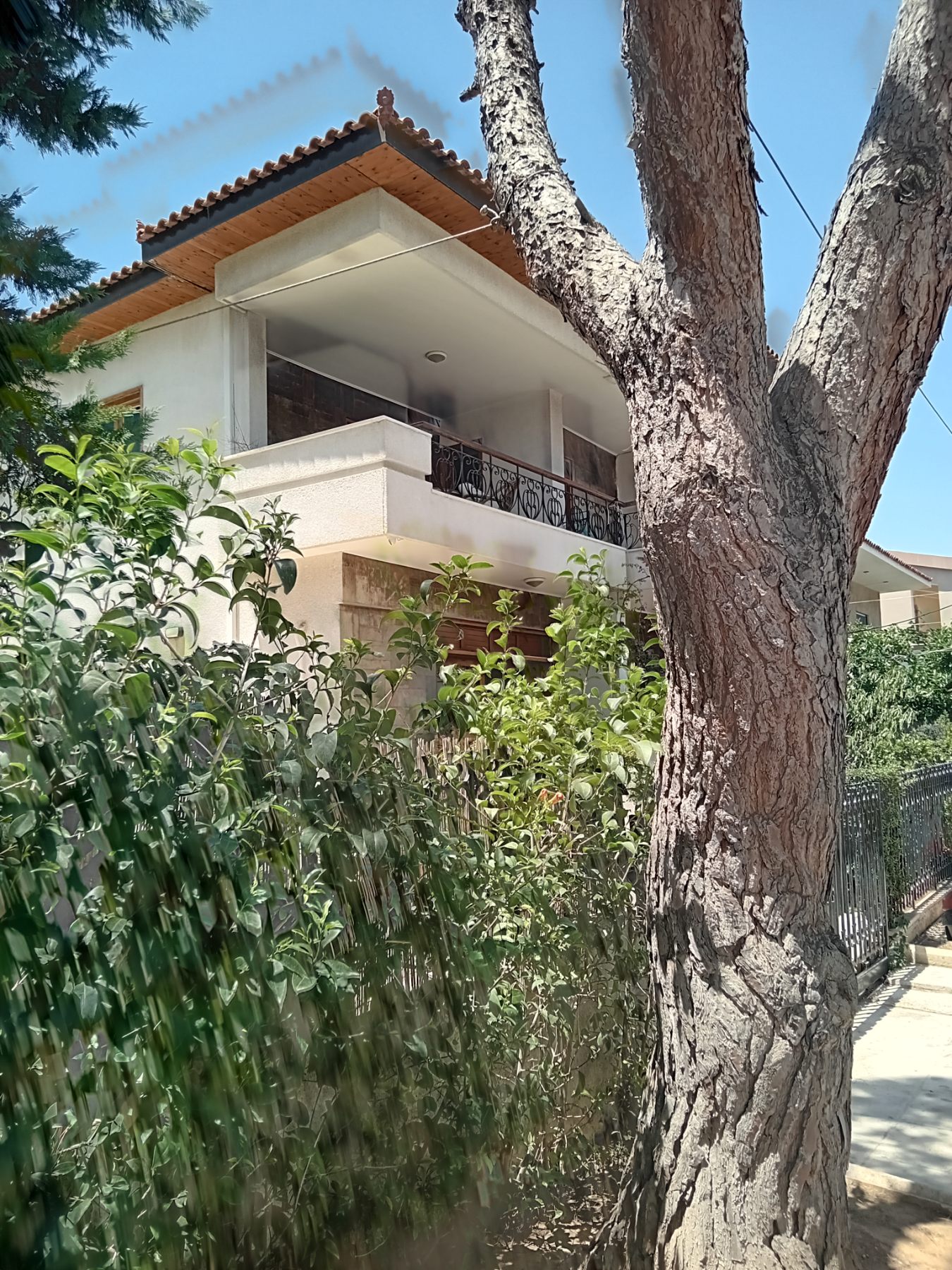 Οικόπεδο με κτίσμα  σε πλειστηριασμό Δήμος Αλίμου