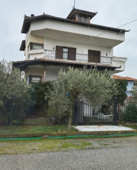 Οικόπεδο με κτίσμα  σε πλειστηριασμό Δήμος Κατερίνης