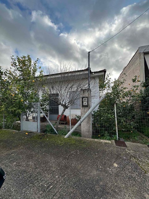 Οικόπεδο με κτίσμα  σε πλειστηριασμό Δήμος Αιγιαλείας