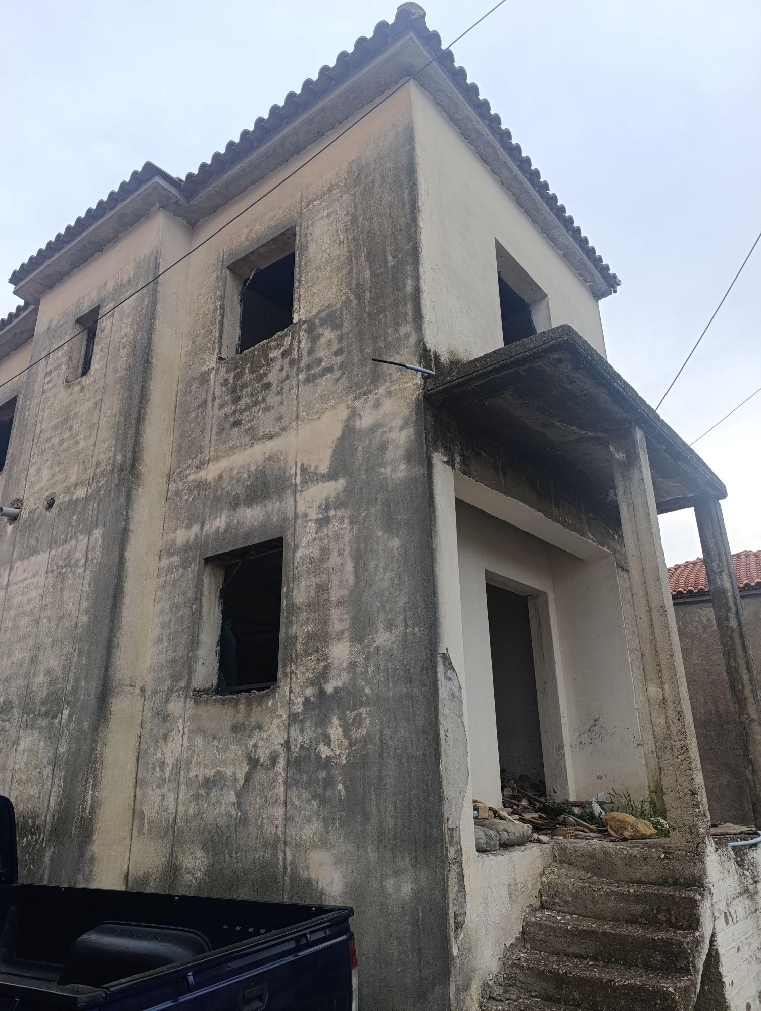 Οικόπεδο με κτίσμα  σε πλειστηριασμό Δήμος Πύργου