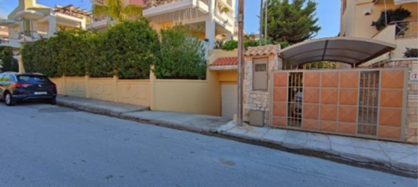 photo1