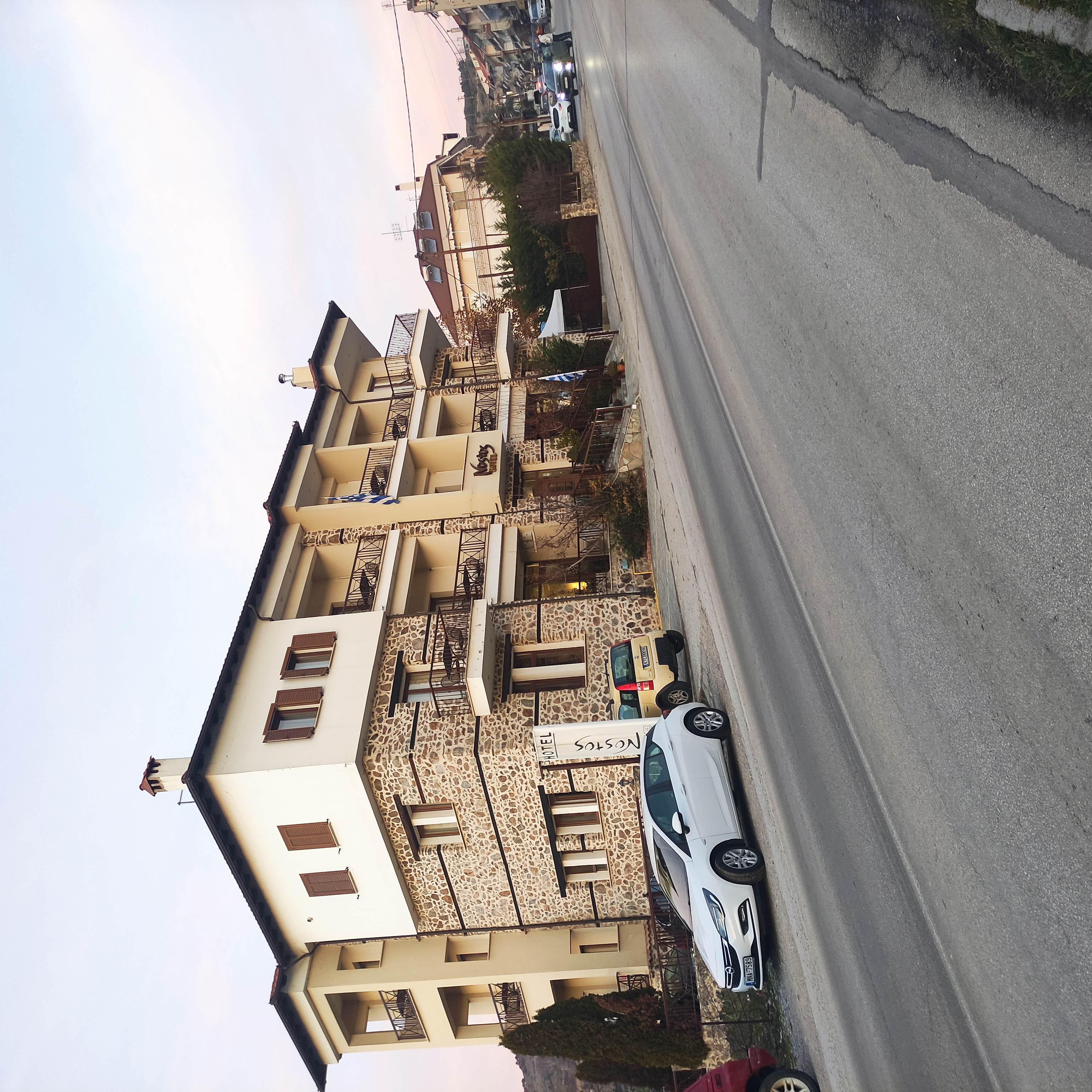 photo1