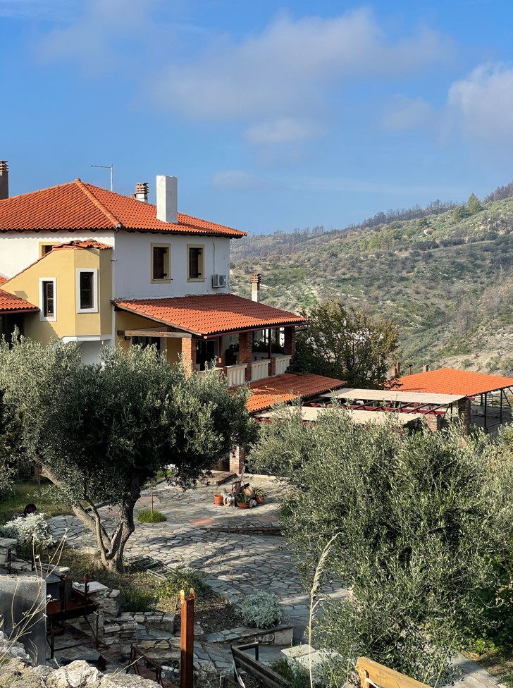 Ξενοδοχειακή Μονάδα 532 τ.μ. σε πλειστηριασμό Δήμος Μαντουδίου - Λίμνης - Αγίας Άννας