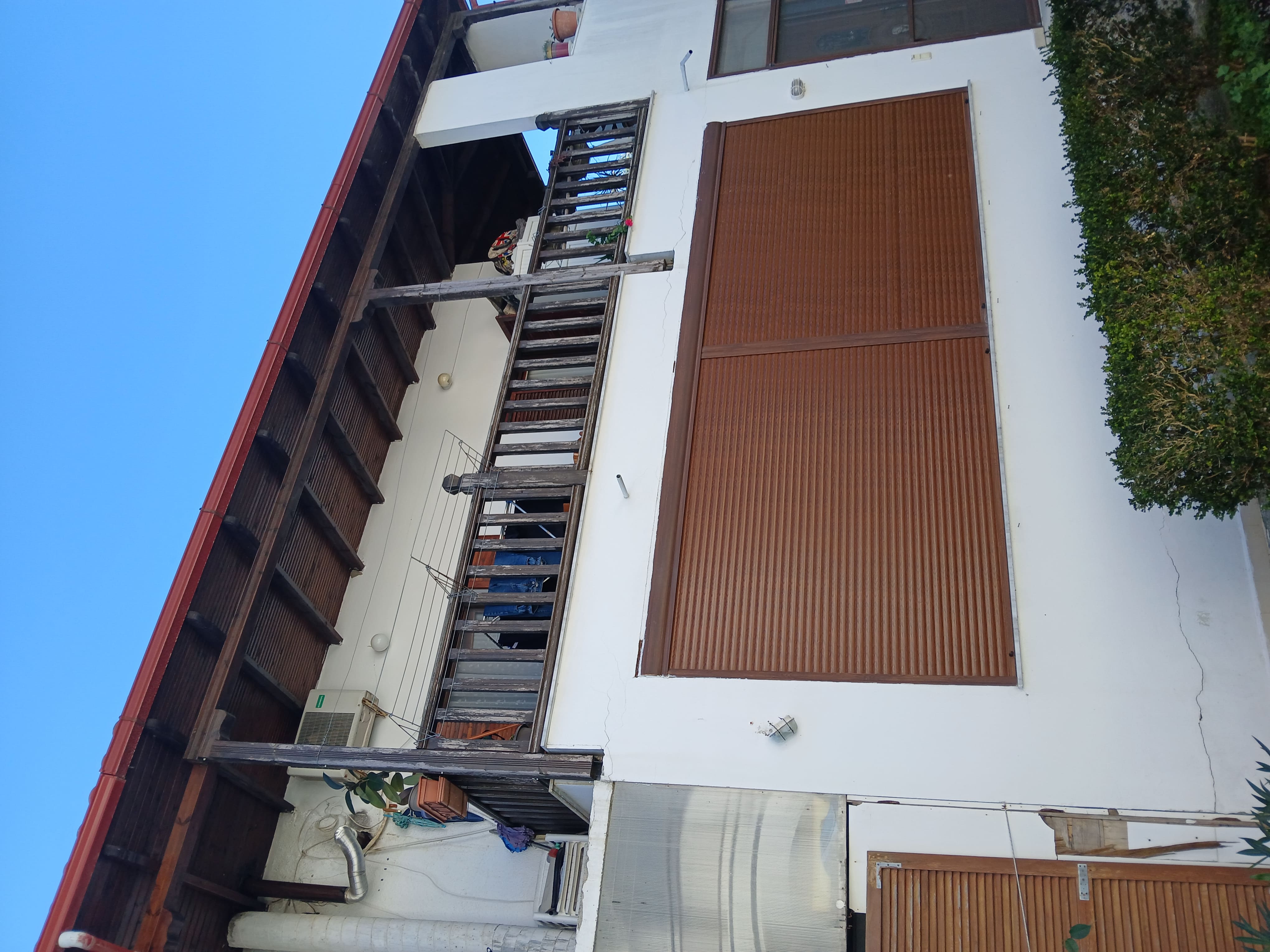photo1