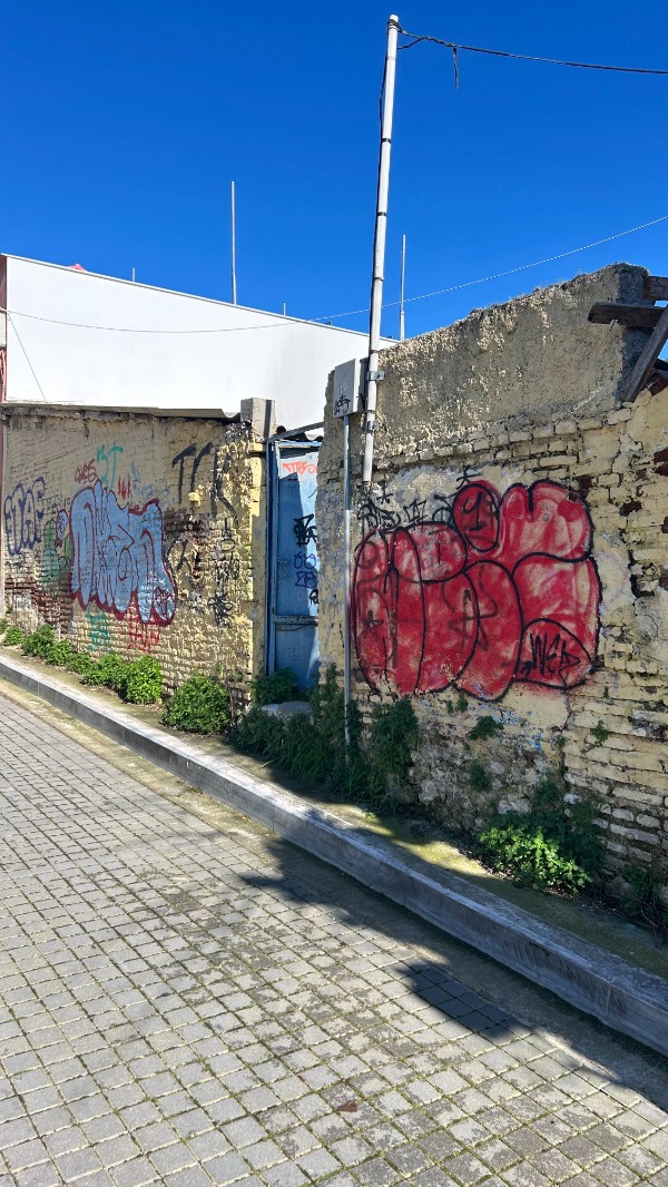 Οικόπεδο με κτίσμα  σε πλειστηριασμό Δήμος Πατρέων