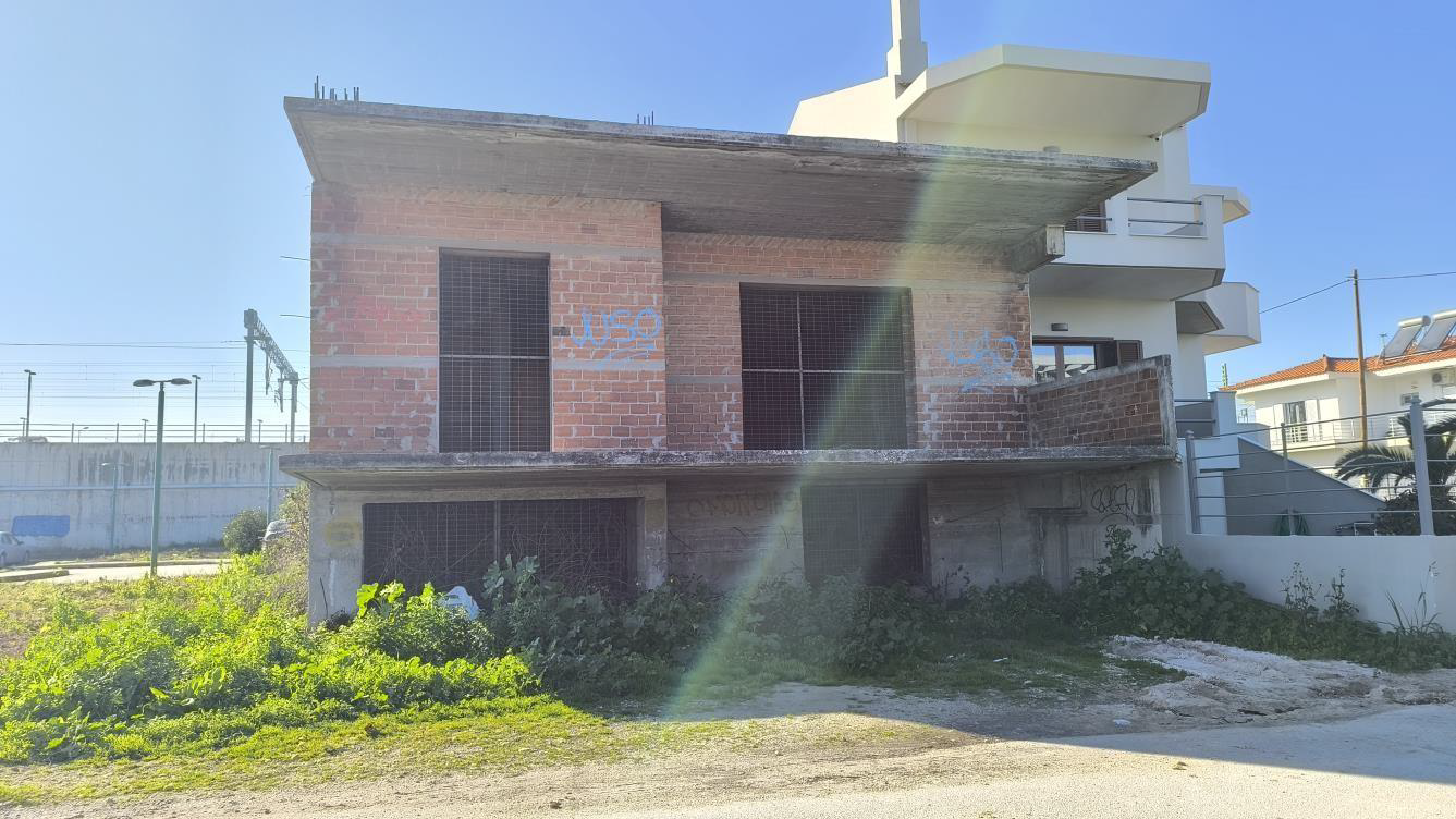 Οικόπεδο με κτίσμα  σε πλειστηριασμό Δήμος Σικυωνίων