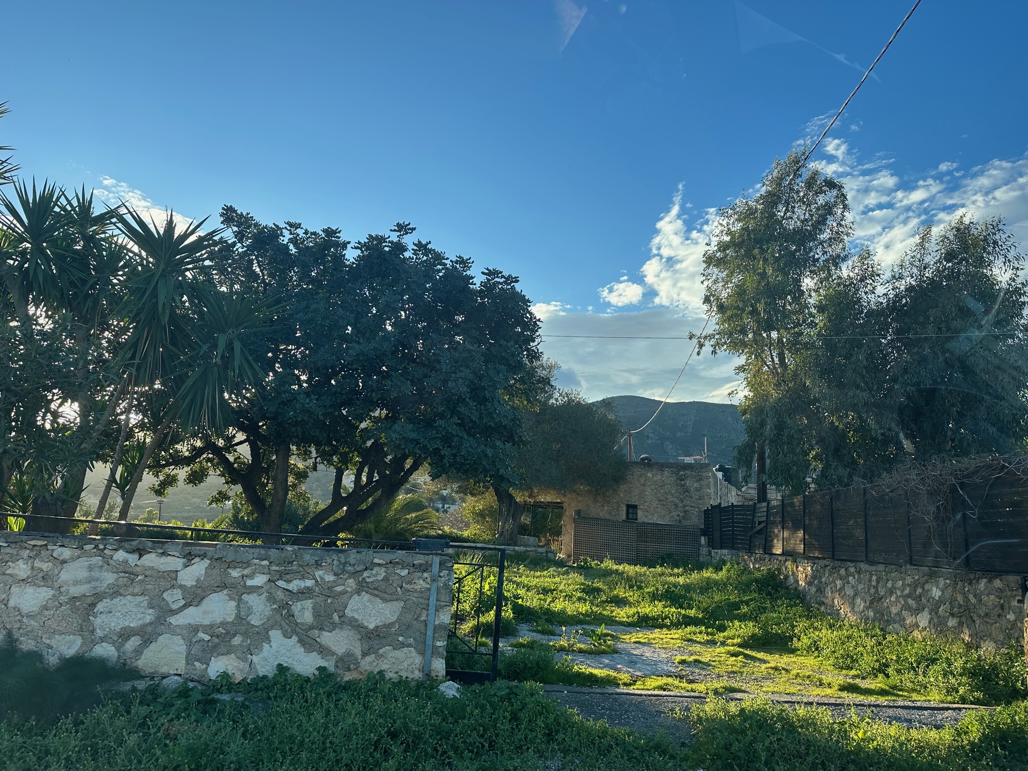 Οικόπεδο με κτίσμα  σε πλειστηριασμό Δήμος Χανίων