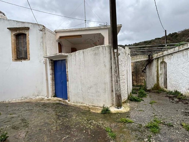 Οικόπεδο με κτίσμα  σε πλειστηριασμό Municipality of Mylopotamos