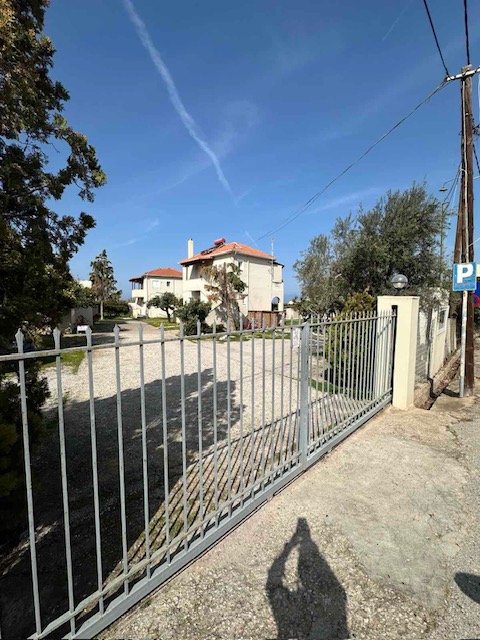 Οικόπεδο με κτίσμα  σε πλειστηριασμό Δήμος Αιγιαλείας