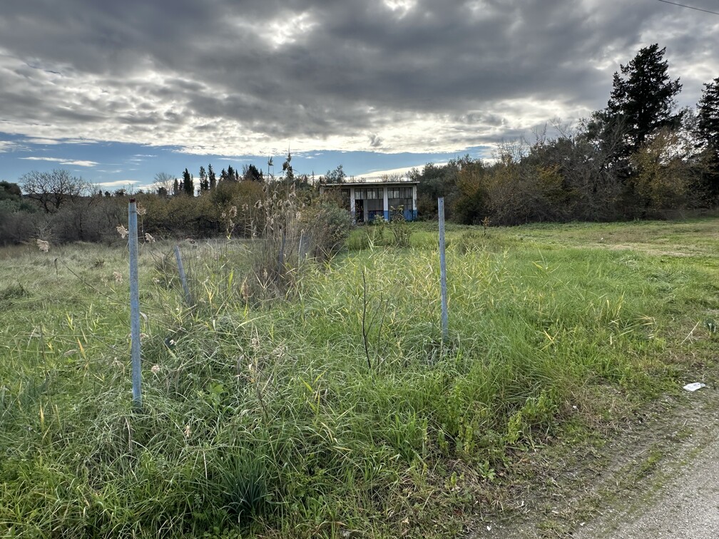 Αγροτεμάχιο με κτίσμα 500 τ.μ. σε πλειστηριασμό Δήμος Κέρκυρας