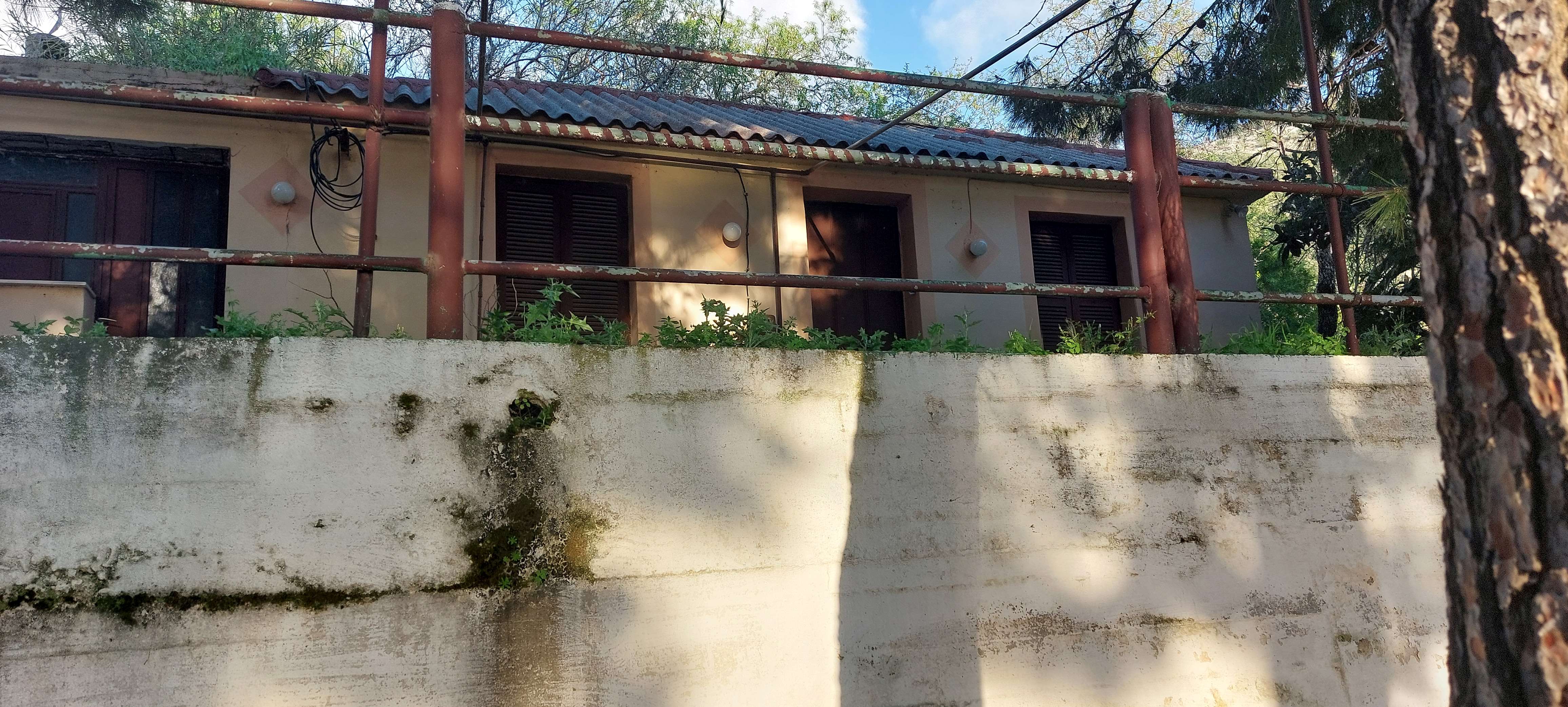 Οικόπεδο με κτίσμα  σε πλειστηριασμό Δήμος Κεφαλονιάς