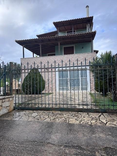 Οικόπεδο με κτίσμα  σε πλειστηριασμό Δήμος Πύλου - Νέστορος