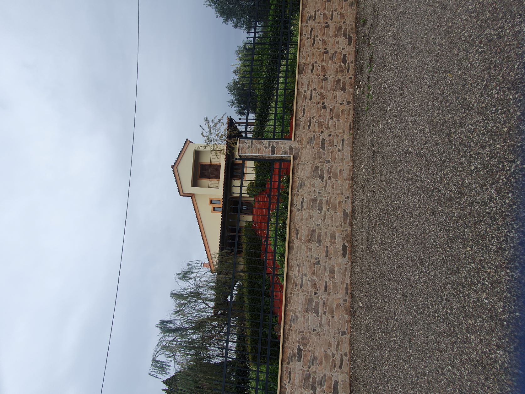 photo1