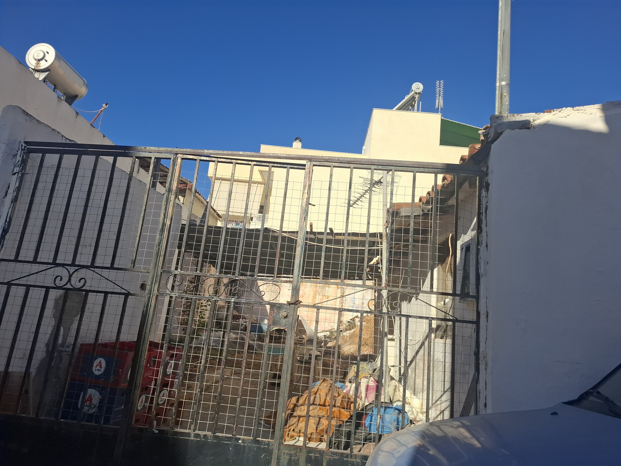Οικόπεδο με κτίσμα  σε πλειστηριασμό Δήμος Σαλαμίνας