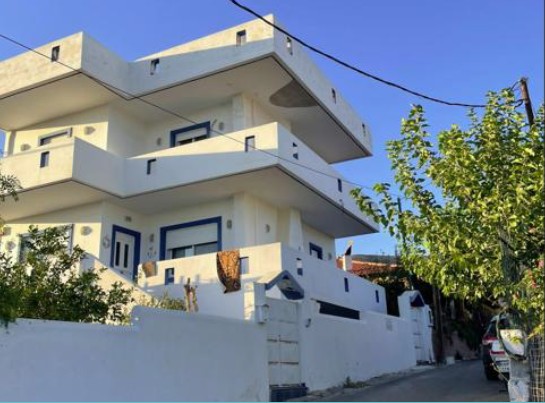 Οικόπεδο με κτίσμα  σε πλειστηριασμό Δήμος Μεγαρέων