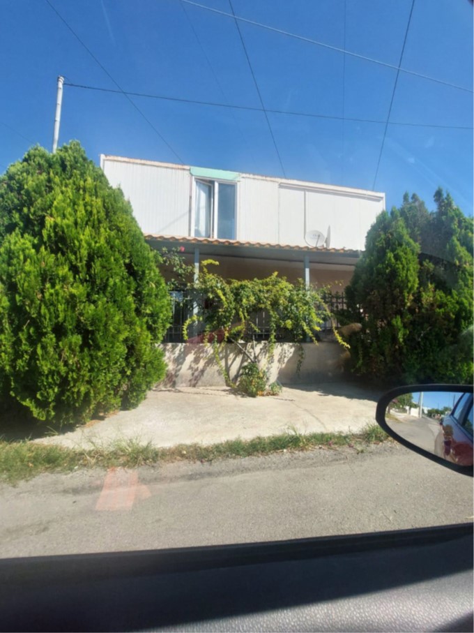 Οικόπεδο με κτίσμα  σε πλειστηριασμό Δήμος Ελευσίνας