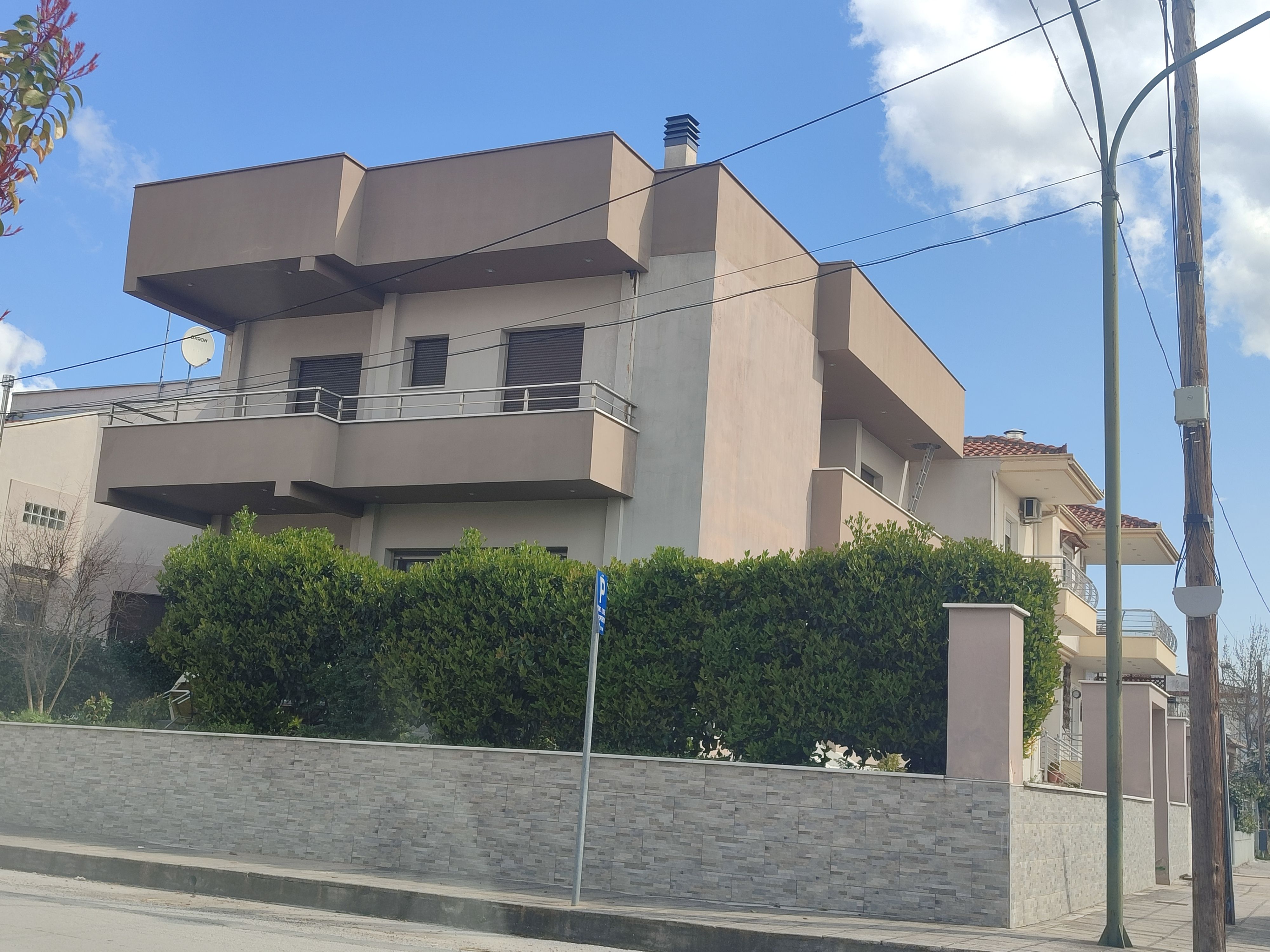 Οικόπεδο με κτίσμα  σε πλειστηριασμό Δήμος Τρικκαίων