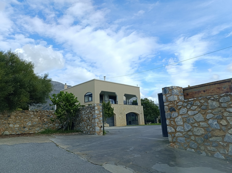 Οικόπεδο με κτίσμα  σε πλειστηριασμό Δήμος Αγίου Βασιλείου