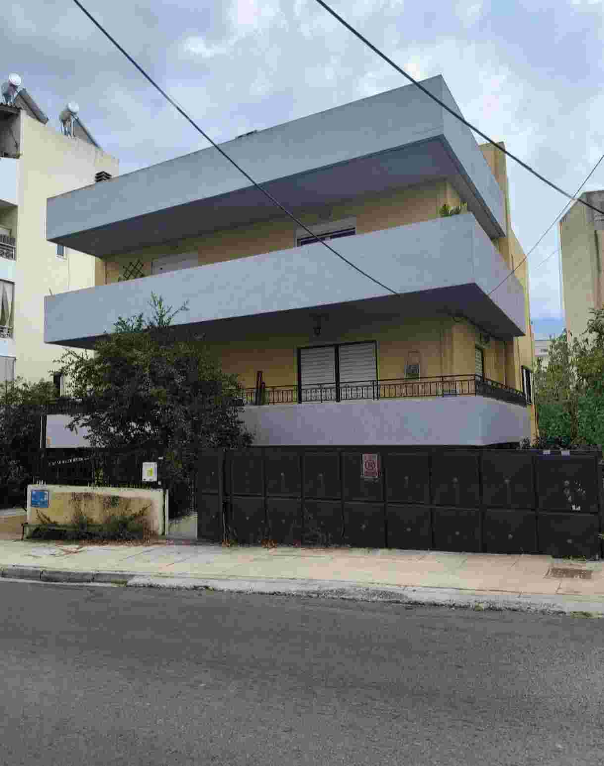 Οικόπεδο με κτίσμα  σε πλειστηριασμό Δήμος Παπάγου - Χολαργού