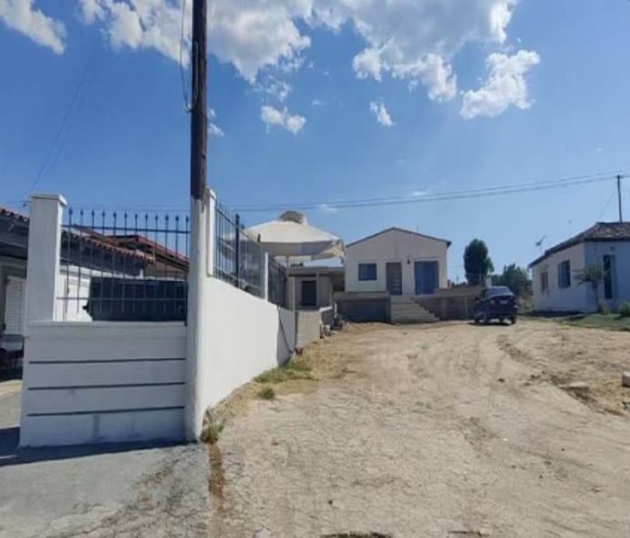 Οικόπεδο με κτίσμα  σε πλειστηριασμό Δήμος Βέλου - Βόχας