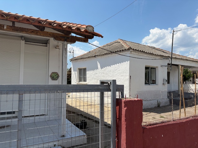 Οικόπεδο με κτίσμα  σε πλειστηριασμό Δήμος Ιάσμου