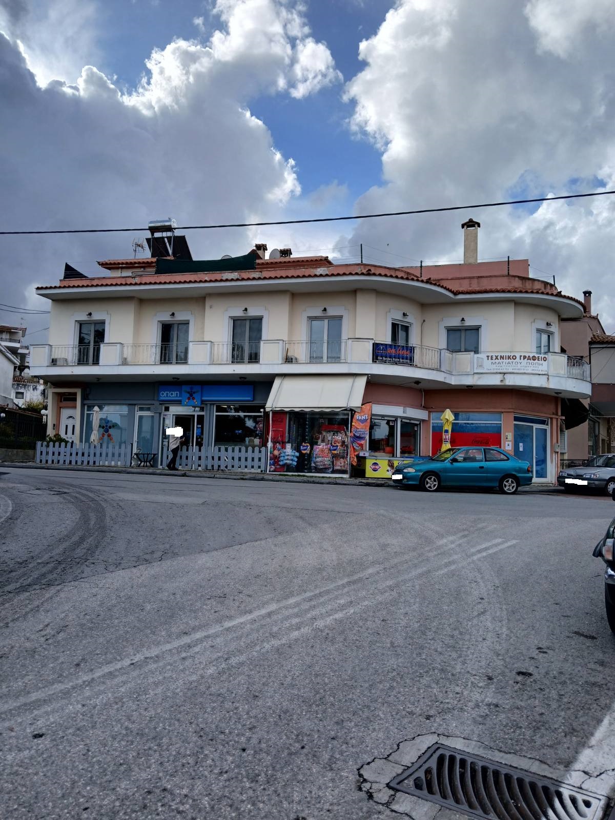 Οικόπεδο με κτίσμα  σε πλειστηριασμό Δήμος Ωρωπού