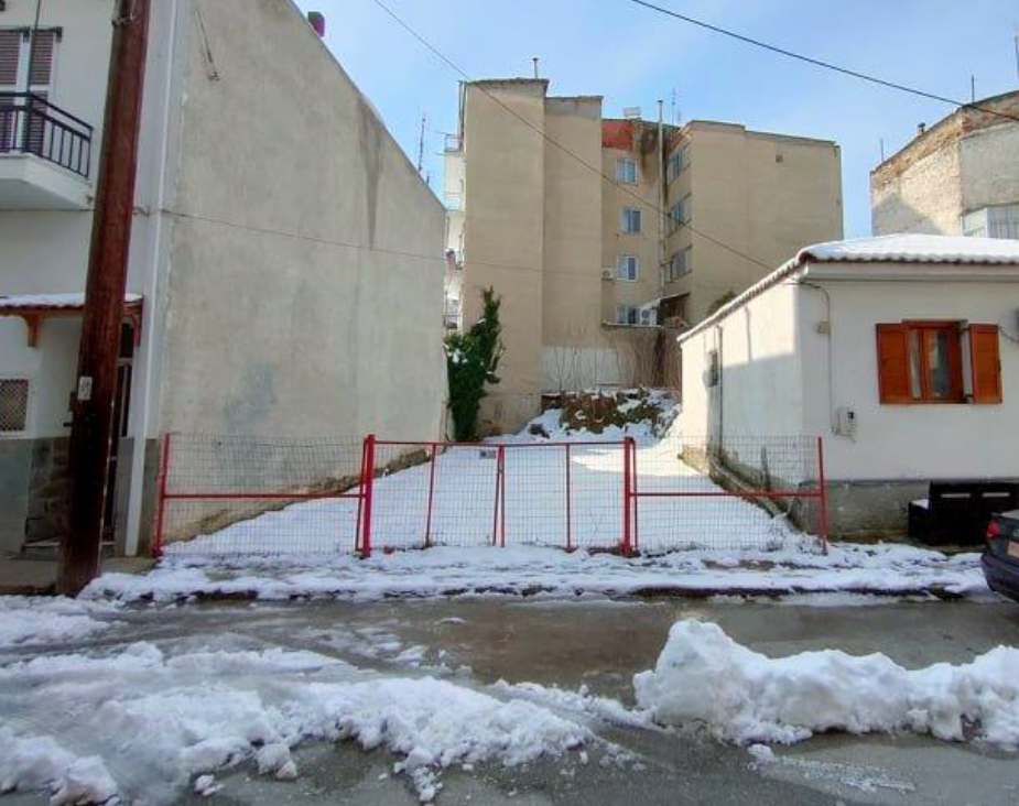 Οικόπεδο με κτίσμα  σε πλειστηριασμό Δήμος Σερβίων - Βελβεντού