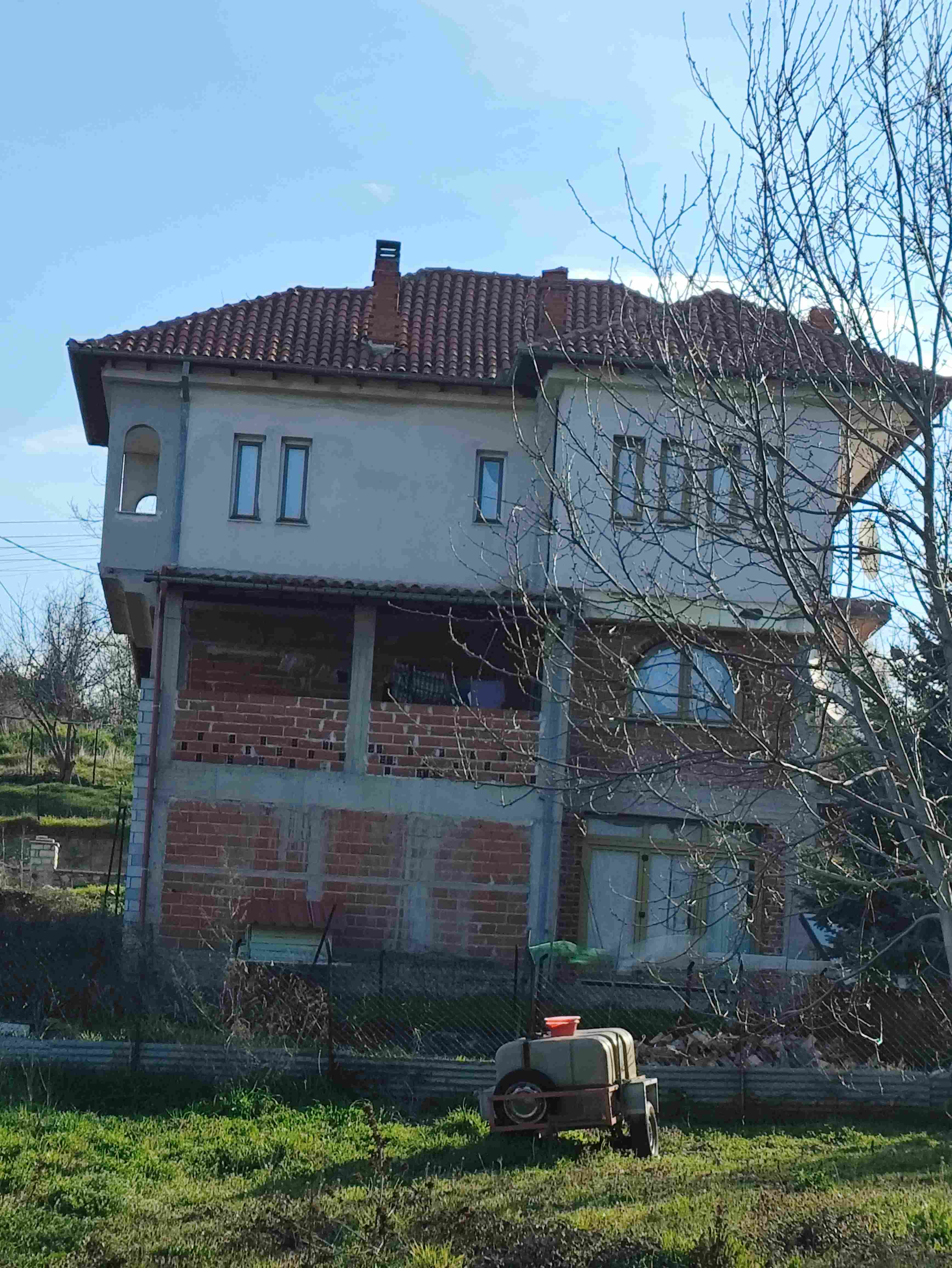 Οικόπεδο με κτίσμα 428 τ.μ. σε πλειστηριασμό Δήμος Καστοριάς