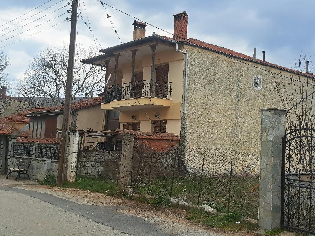 Οικόπεδο με κτίσμα  σε πλειστηριασμό Δήμος Βοίου