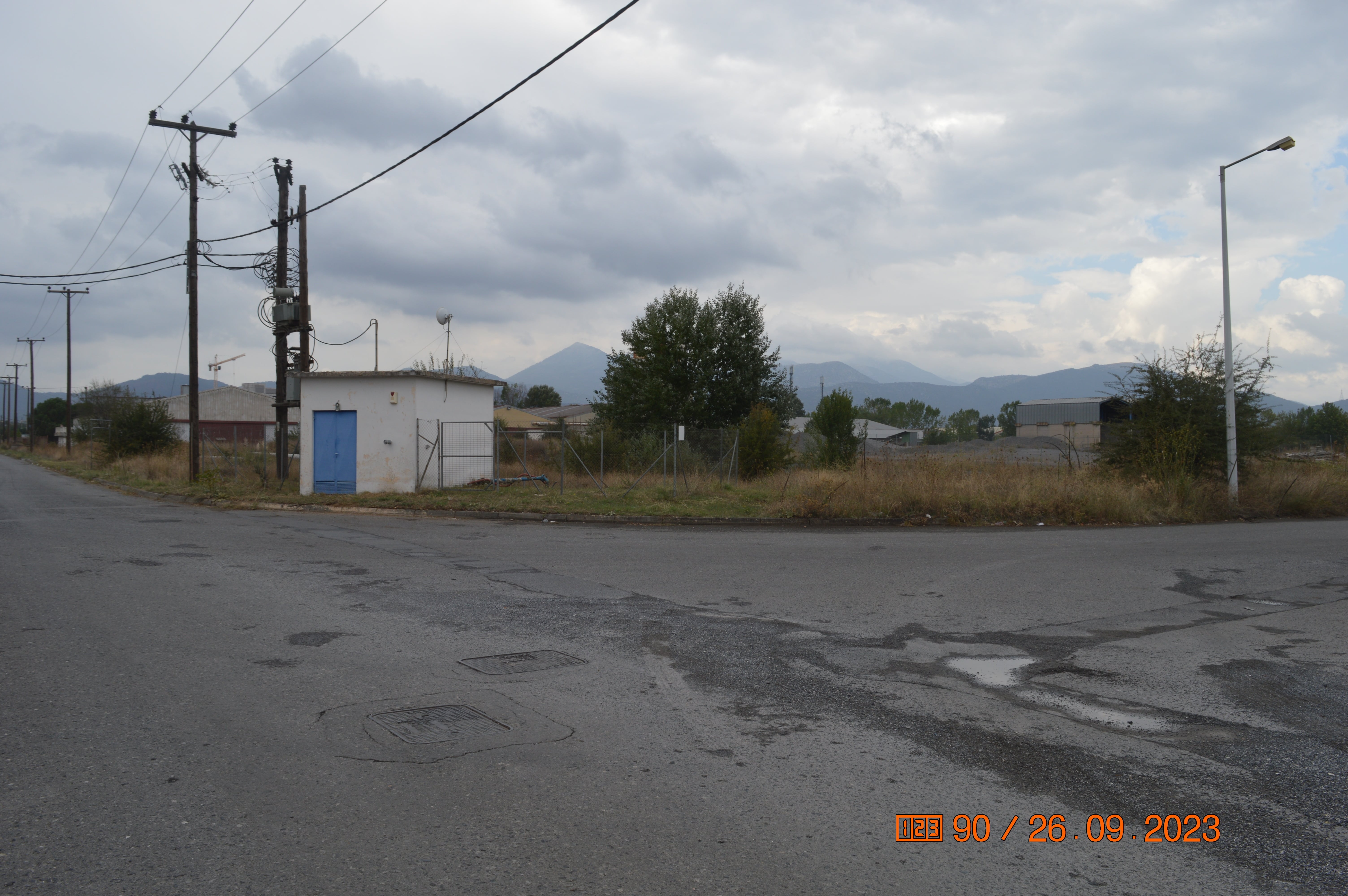 photo1