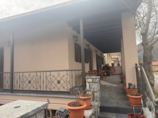 photo1