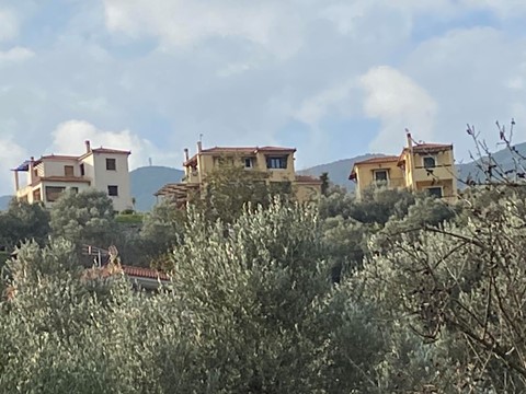 Αγροτεμάχιο με κτίσμα  σε πλειστηριασμό Δήμος Τροιζηνίας - Μεθάνων