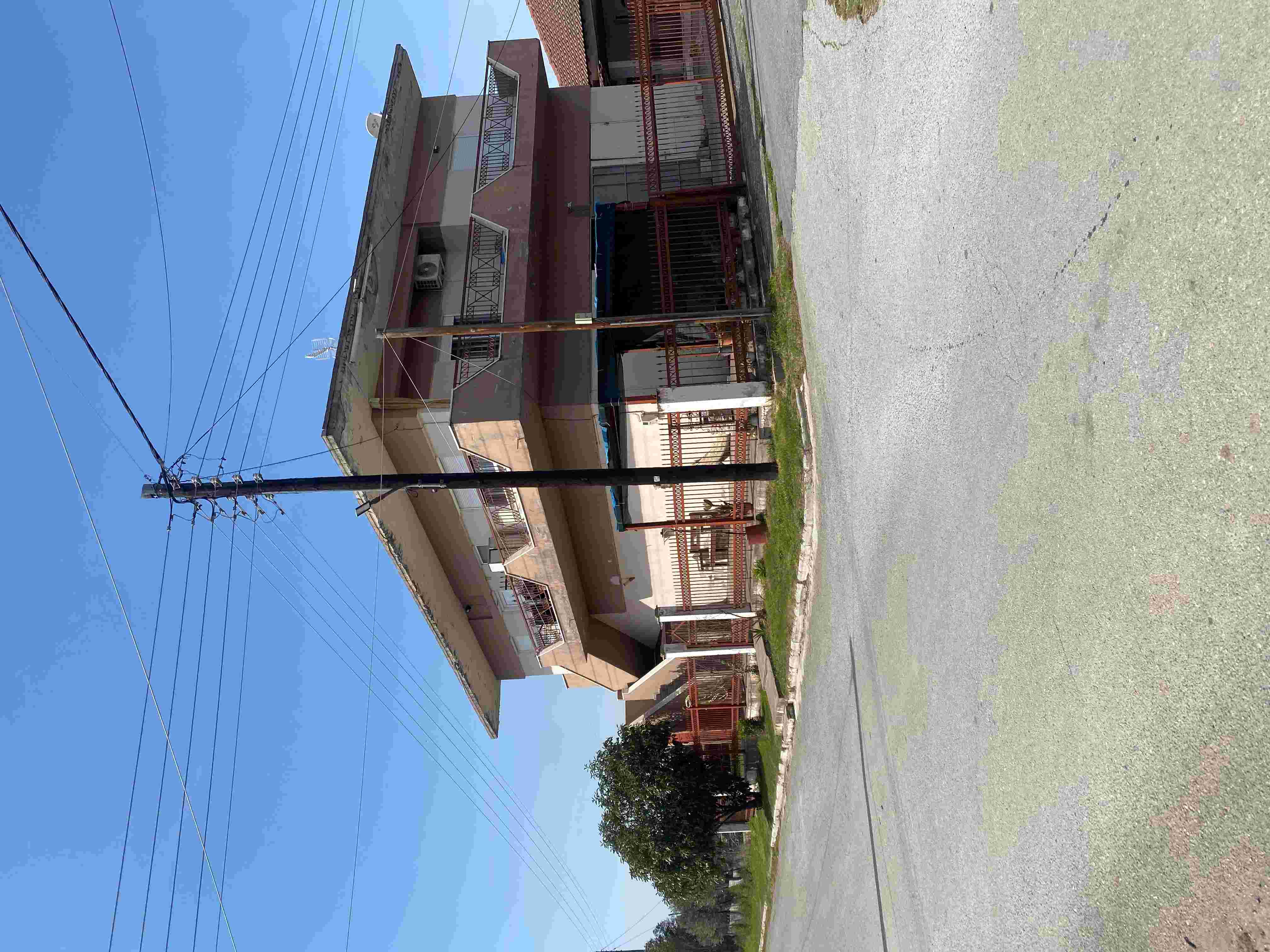 photo1