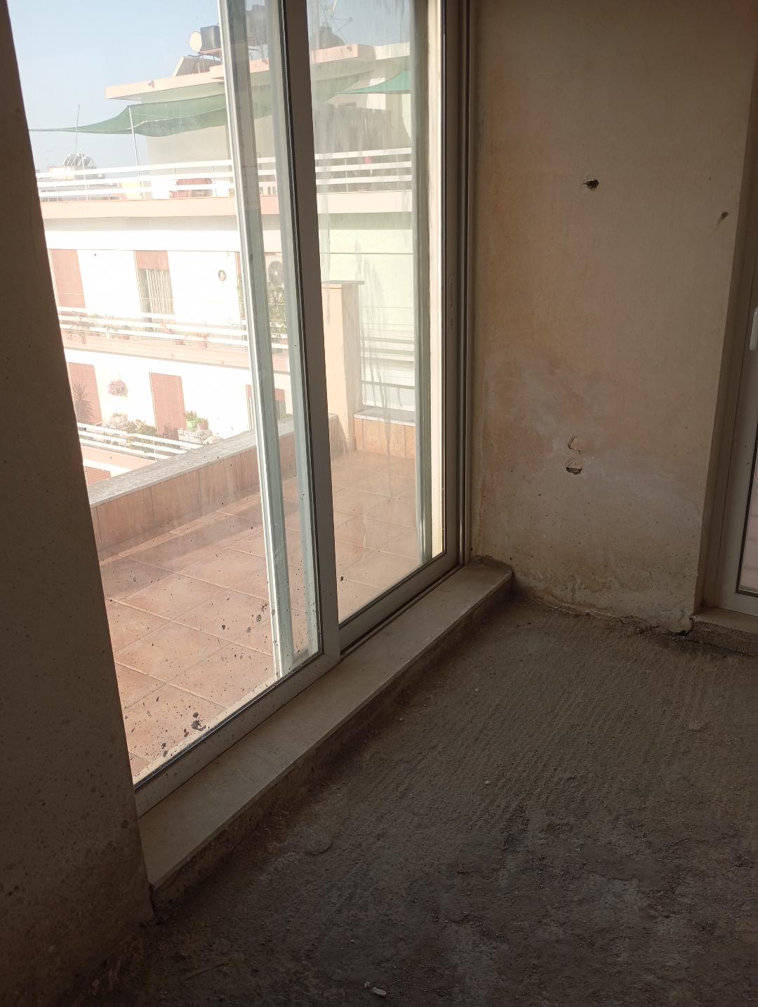 photo1