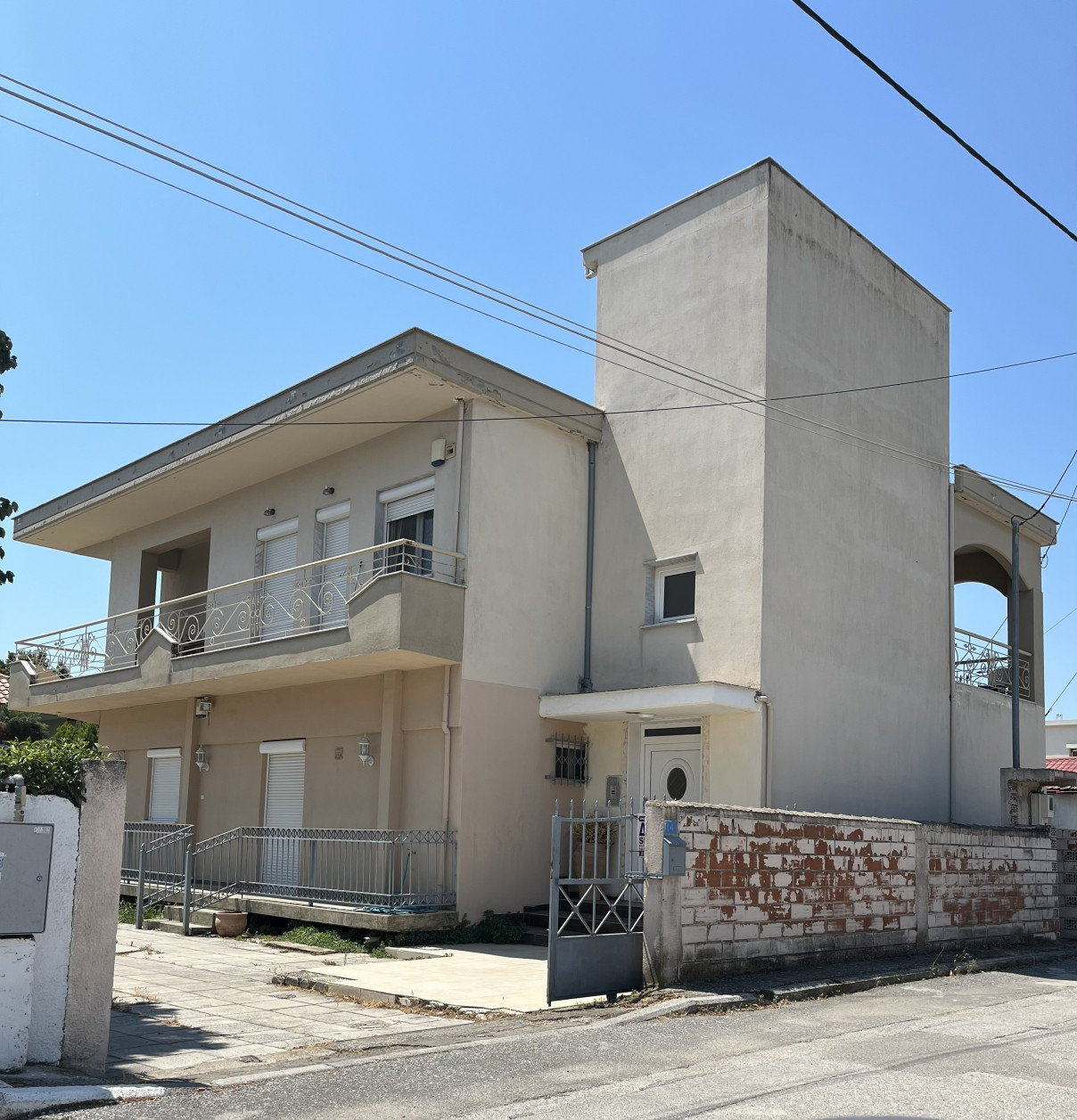 photo2