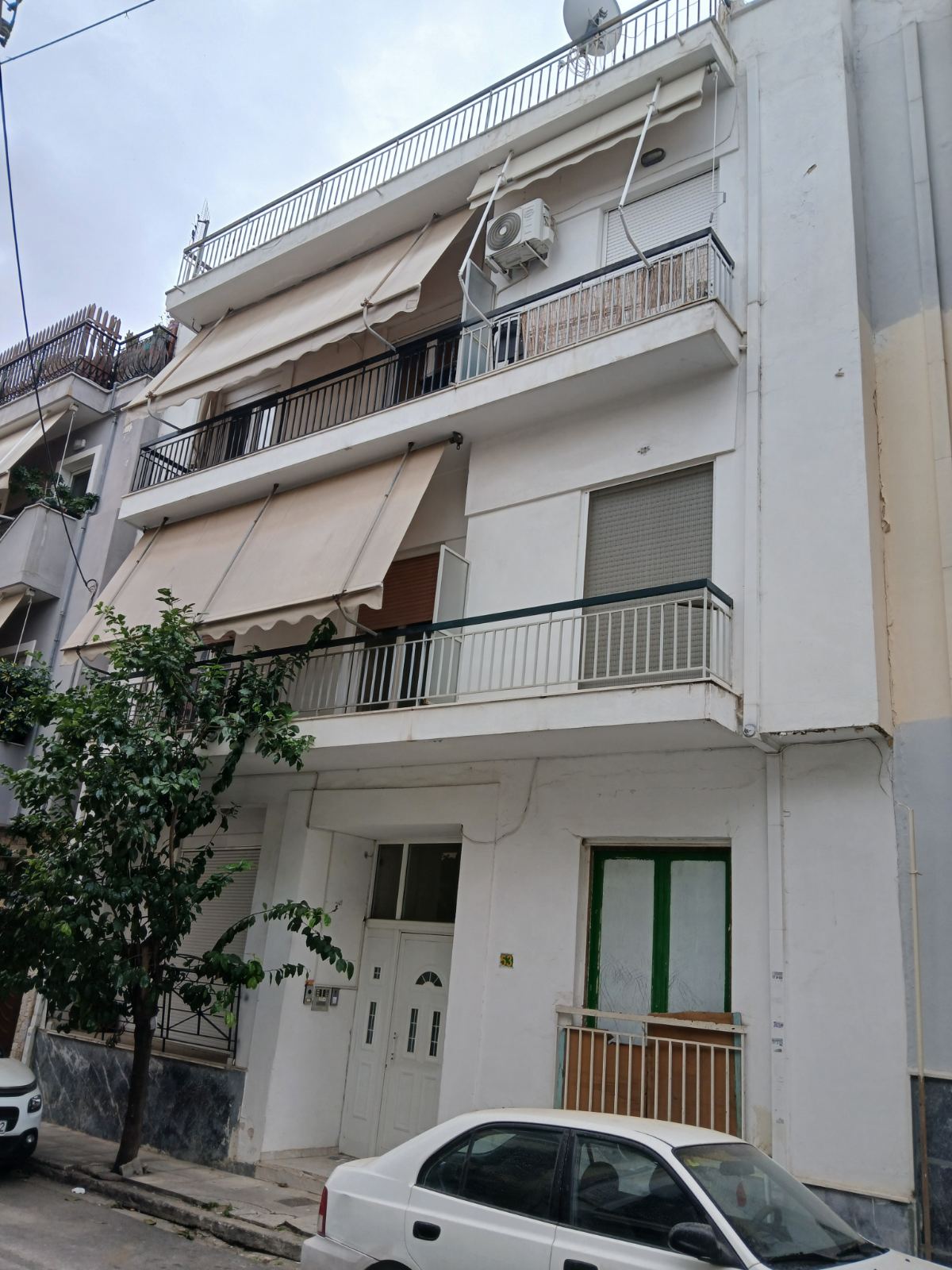 photo1